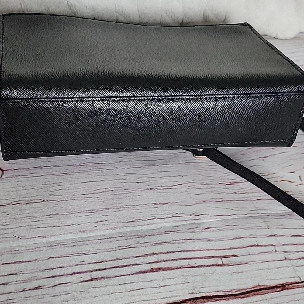 Kate Spade Carson Convertible Black Crossbody Bag